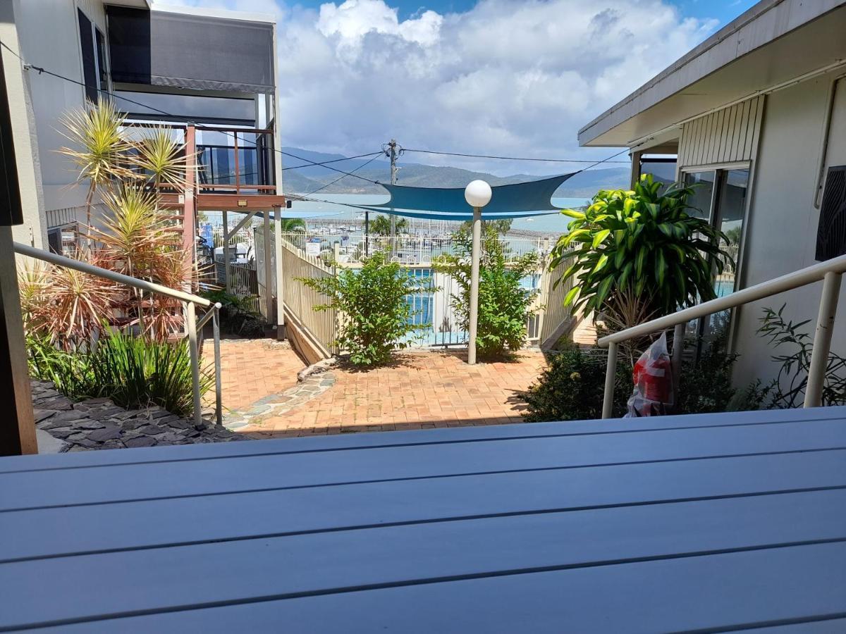 Airlie Apartments Airlie Beach Kültér fotó