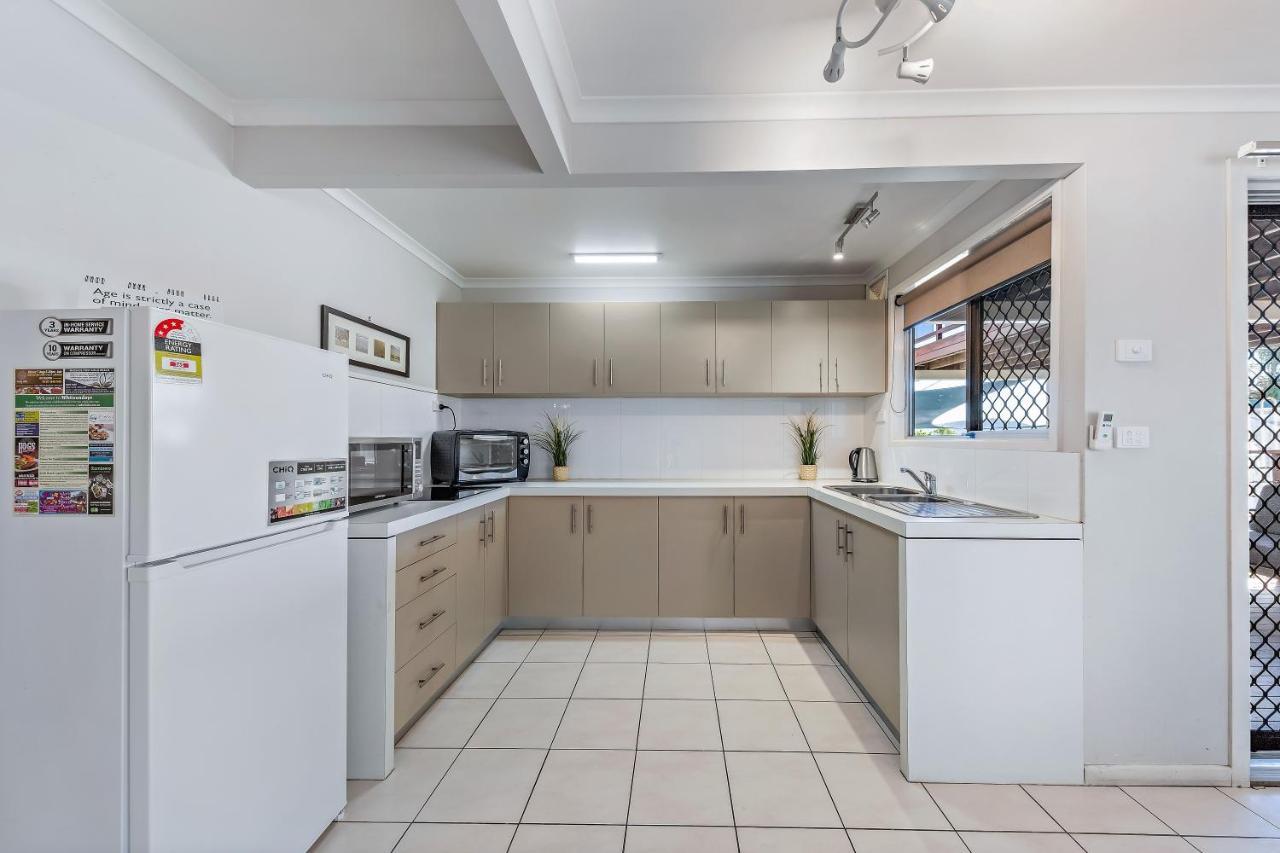 Airlie Apartments Airlie Beach Kültér fotó