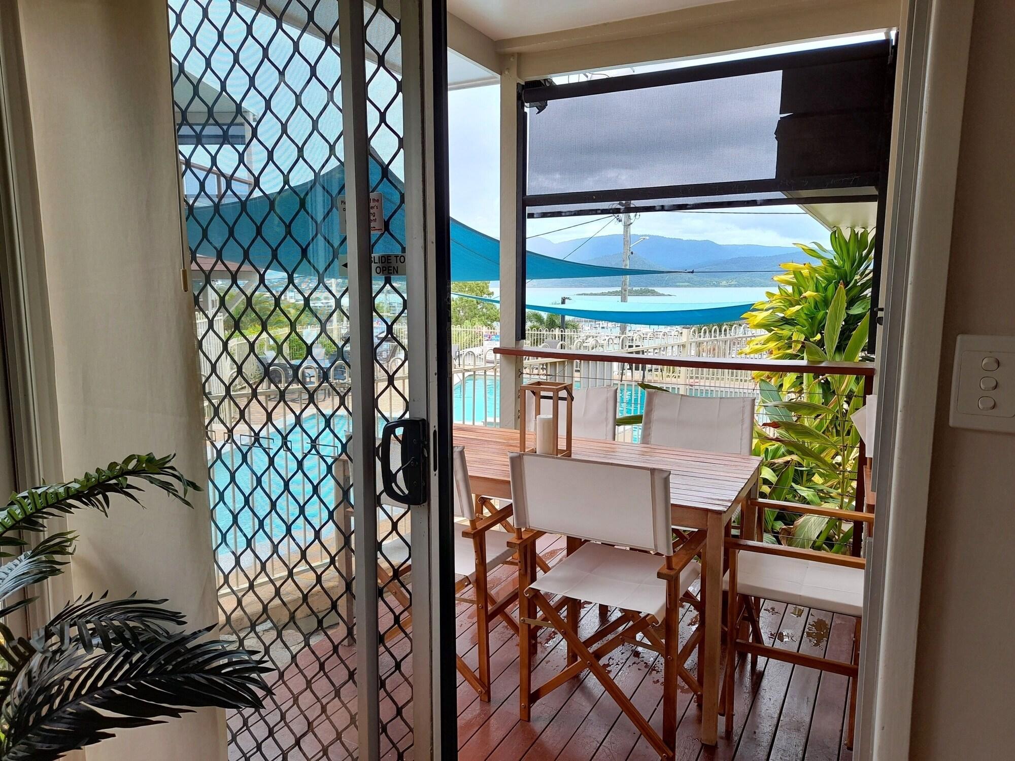 Airlie Apartments Airlie Beach Kültér fotó